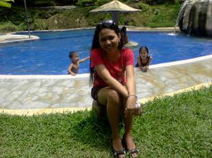 Pretty Filipina Girl