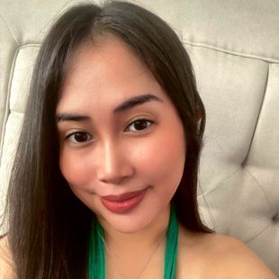 A Beautiful Filipina Girl