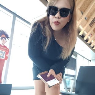 A Beautiful Filipina Girl