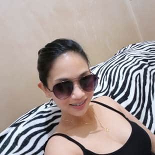 A Beautiful Filipina Girl