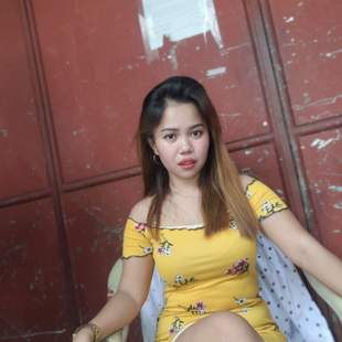A Beautiful Filipina Girl