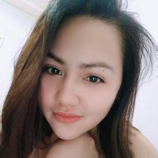 A Beautiful Filipina Girl