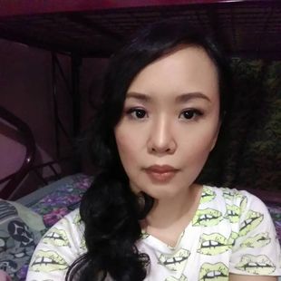 A Beautiful Filipina Girl
