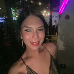 Filipina Ladyboy