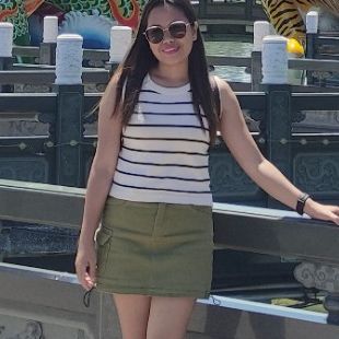 A Beautiful Filipina Girl