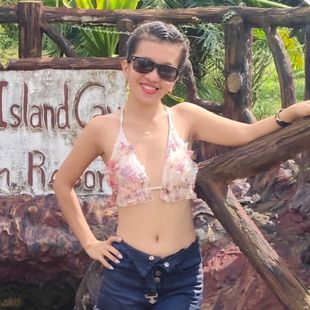 A Beautiful Filipina Girl