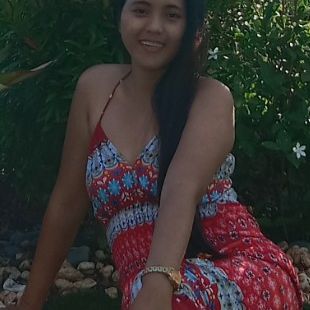 A Beautiful Filipina Girl