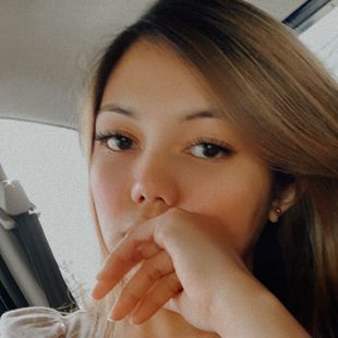 A Beautiful Filipina Girl
