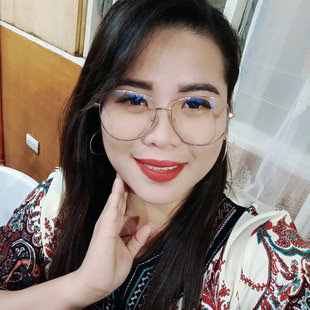 A Beautiful Filipina Girl
