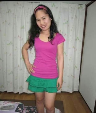 Pretty Filipina Girl