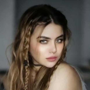 A Beautiful Filipina Girl