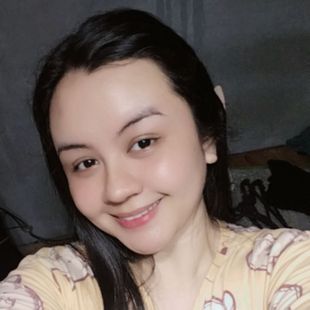 A Beautiful Filipina Girl