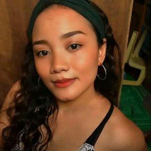 A Beautiful Filipina Girl