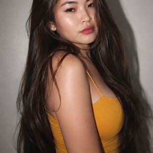 A Beautiful Filipina Girl