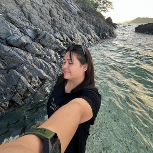 Pretty Filipina Girl