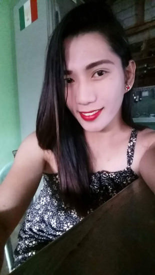 Filipina Ladyboy