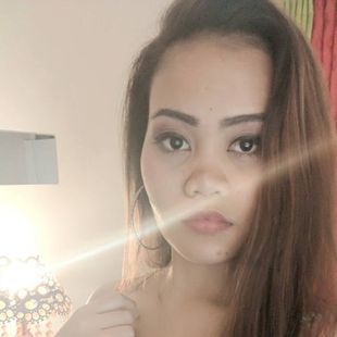 A Beautiful Filipina Girl