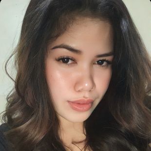 A Beautiful Filipina Girl