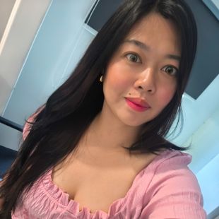 A Beautiful Filipina Girl