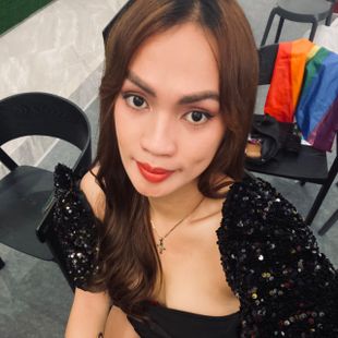 Filipina Ladyboy