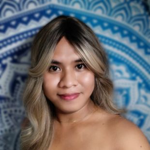 Filipina Ladyboy