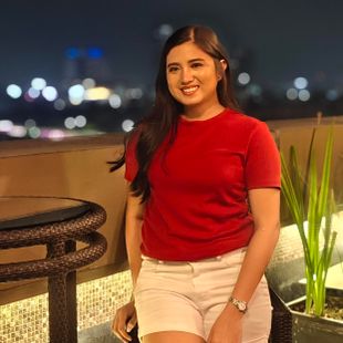 A Beautiful Filipina Girl