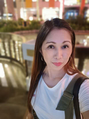 A Beautiful Filipina Girl