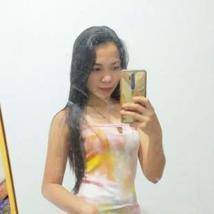 A Beautiful Filipina Girl