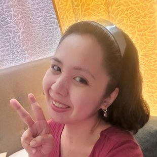 A Beautiful Filipina Girl