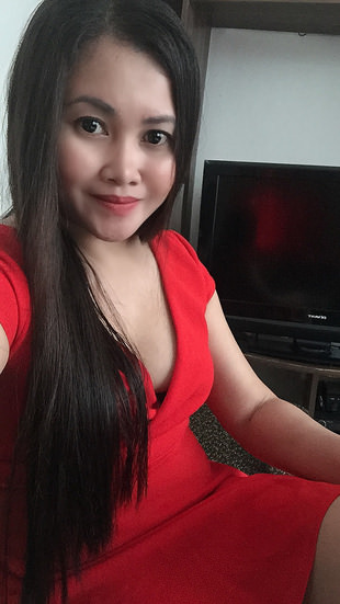 A Beautiful Filipina Girl
