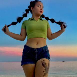 A Beautiful Filipina Girl