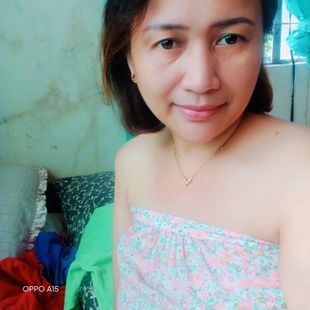 Pretty Filipina Girl