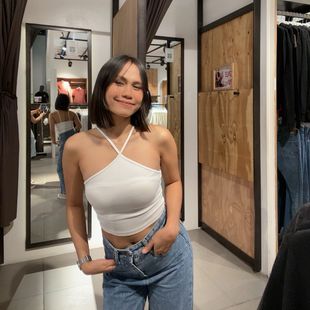 A Beautiful Filipina Girl
