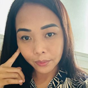 Pretty Filipina Girl