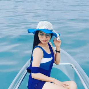 A Beautiful Filipina Girl