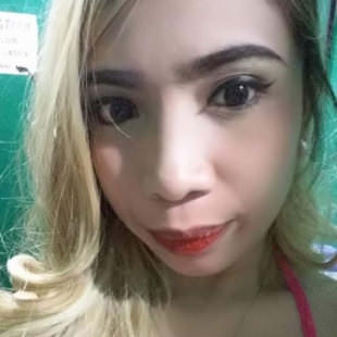 A Beautiful Filipina Girl