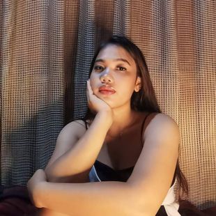 A Beautiful Filipina Girl