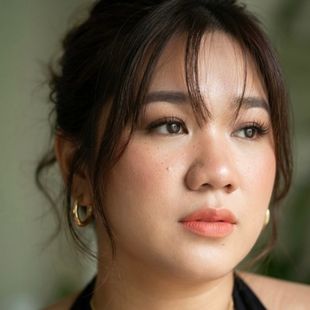 A Beautiful Filipina Girl