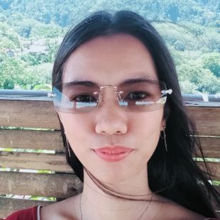 A Beautiful Filipina Girl