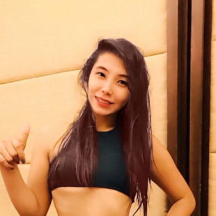 A Beautiful Filipina Girl