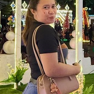 A Beautiful Filipina Girl