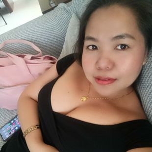 A Beautiful Filipina Girl