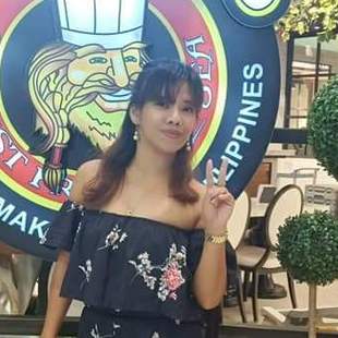 A Beautiful Filipina Girl