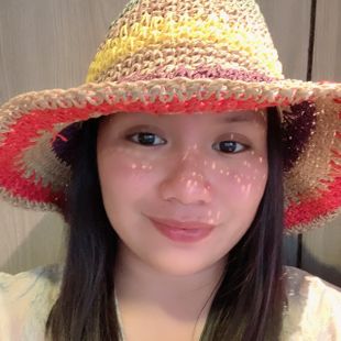 A Beautiful Filipina Girl