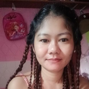 A Beautiful Filipina Girl