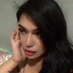 Filipina Ladyboy
