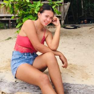 A Beautiful Filipina Girl