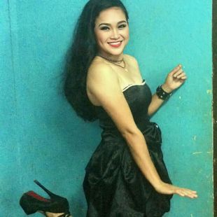 A Beautiful Filipina Girl