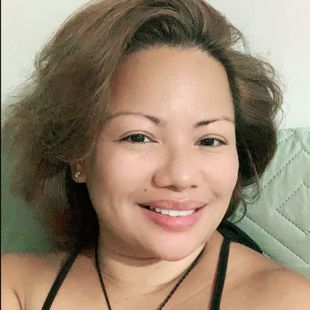 A Beautiful Filipina Girl