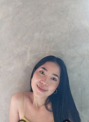 A Beautiful Filipina Girl